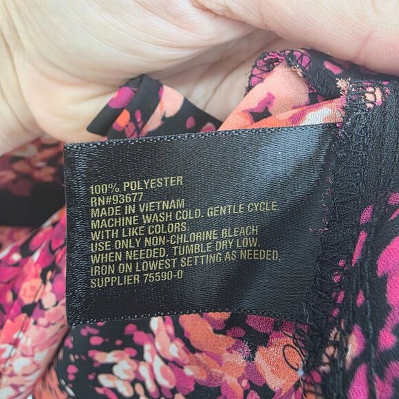 Worthington Womens Sleeveless V-Neck Top Blouse 1X Pink Black Floral Career Work - Picture 6 of 8